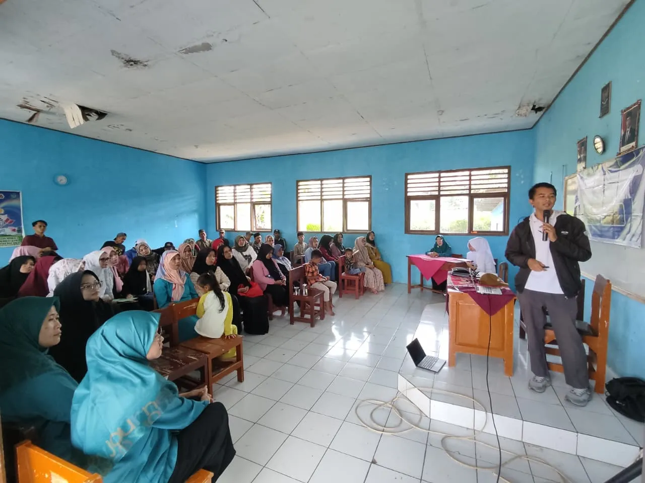 Bangun Sinergi Pendidikan, SMP Negeri 4 Kadupandak Adakan Sosialisasi Program Sekolah dan Parenting